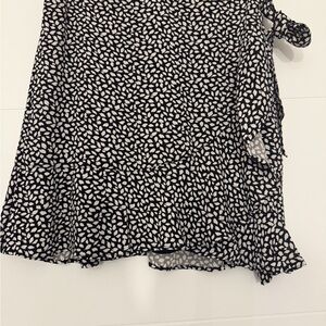 Abercrombie & Fitch Asymmetrical Black and White Skirt